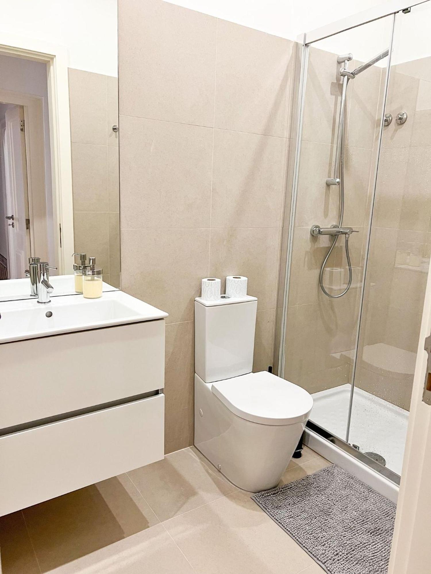 Cozy Room With Privative Bathroom On Rua Augusta Лиссабон Экстерьер фото